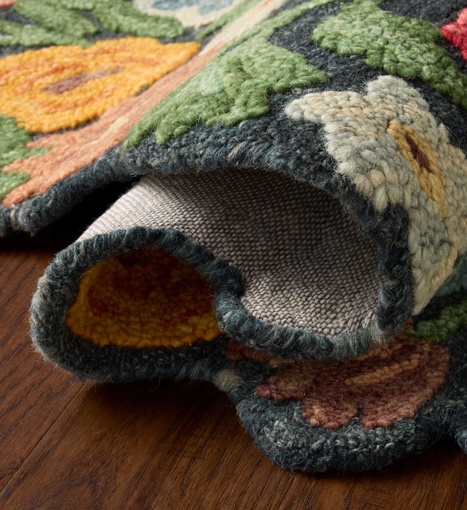 Edith Wool Hooked Rug - Navy